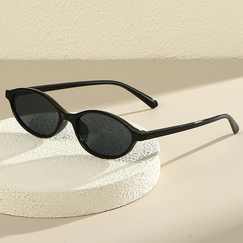 Vintage Small Cat Eye Sunglass - Vintage Fashion Images ulasan dan harga