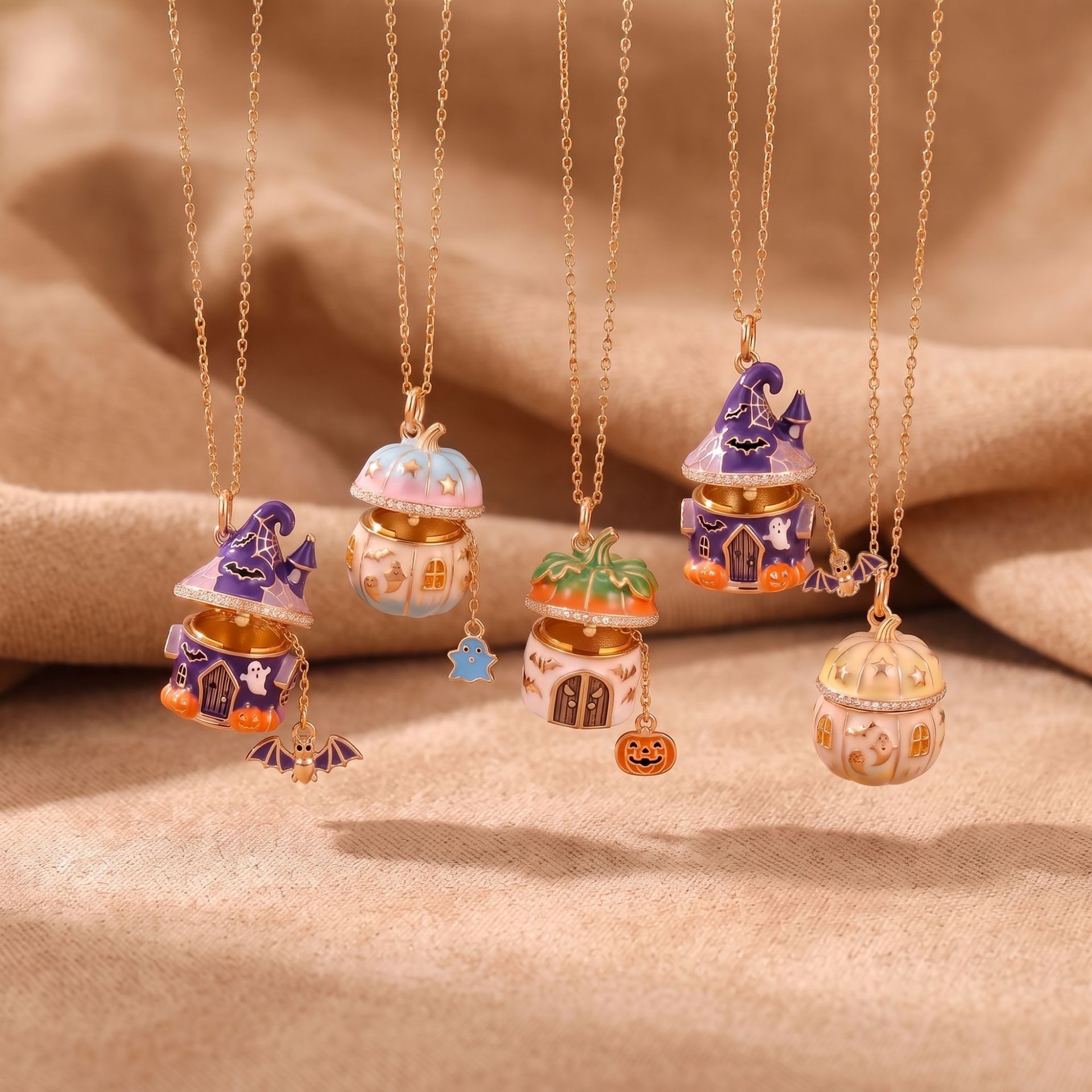 Halloween Opening and Closing  - Vintage Fashion Houses ulasan dan harga